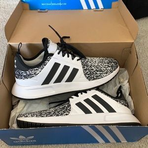 Adidas Xplorer shoes